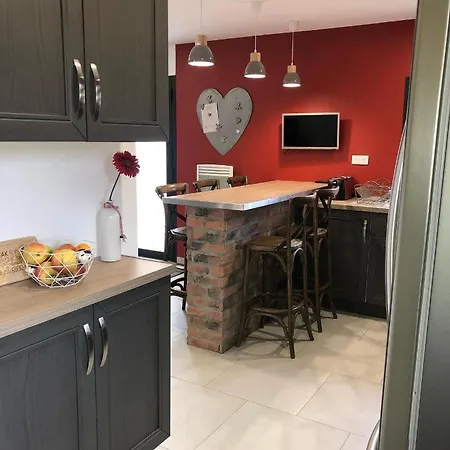 Holiday home La Grange Des Hirondelles